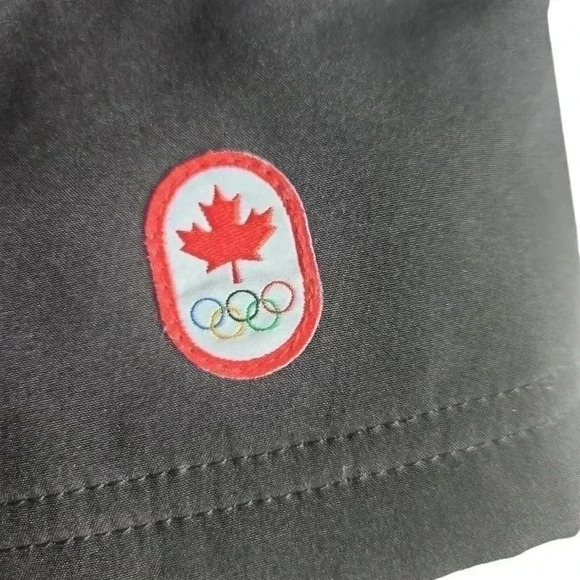 NWOT Hudson Bay 2014 Canada Olympic Jacekt Women's Size  Large - Picture 4 of 9